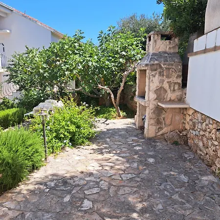 Apartment Galovic Sutivan