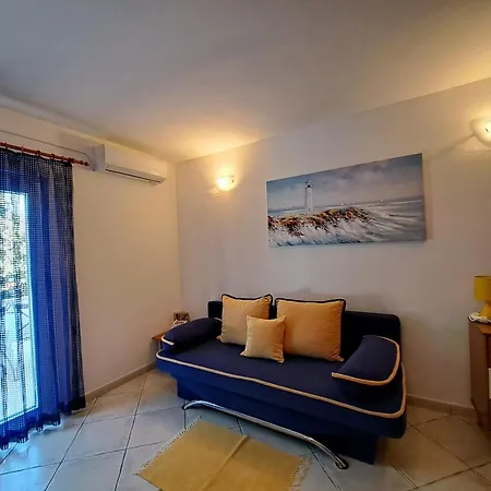 Galovic Apartment Sutivan